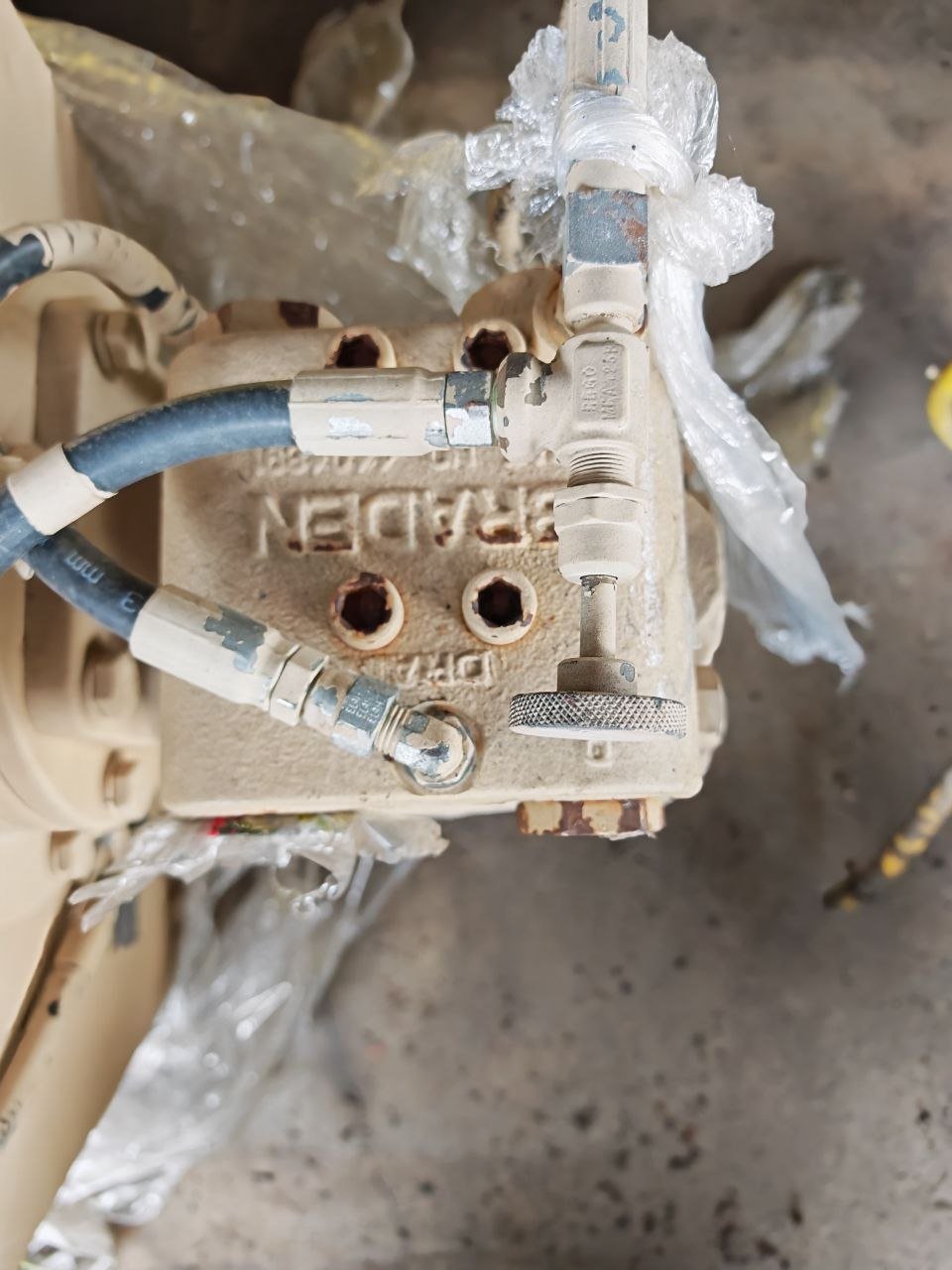 Winch PD15B-41064-04-1, w/ Motor, S/N: 1559016 - Image 2