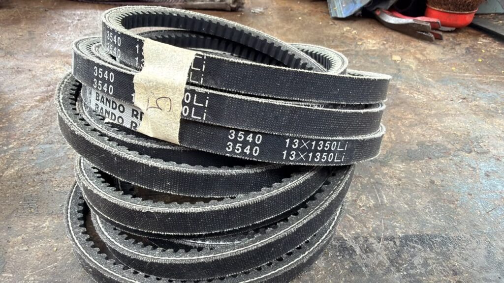 Fan Belt RPF 3540 [BANDO] 13 x 1350 L