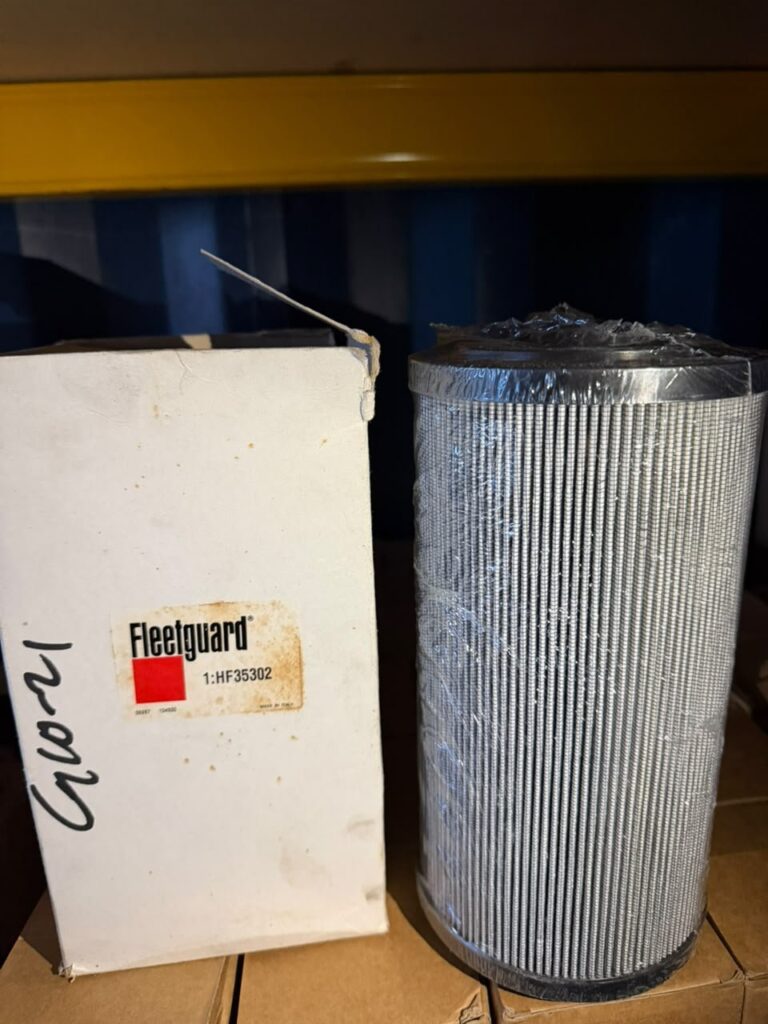 Air Filter [FLEET GUARD] 1-HF35302