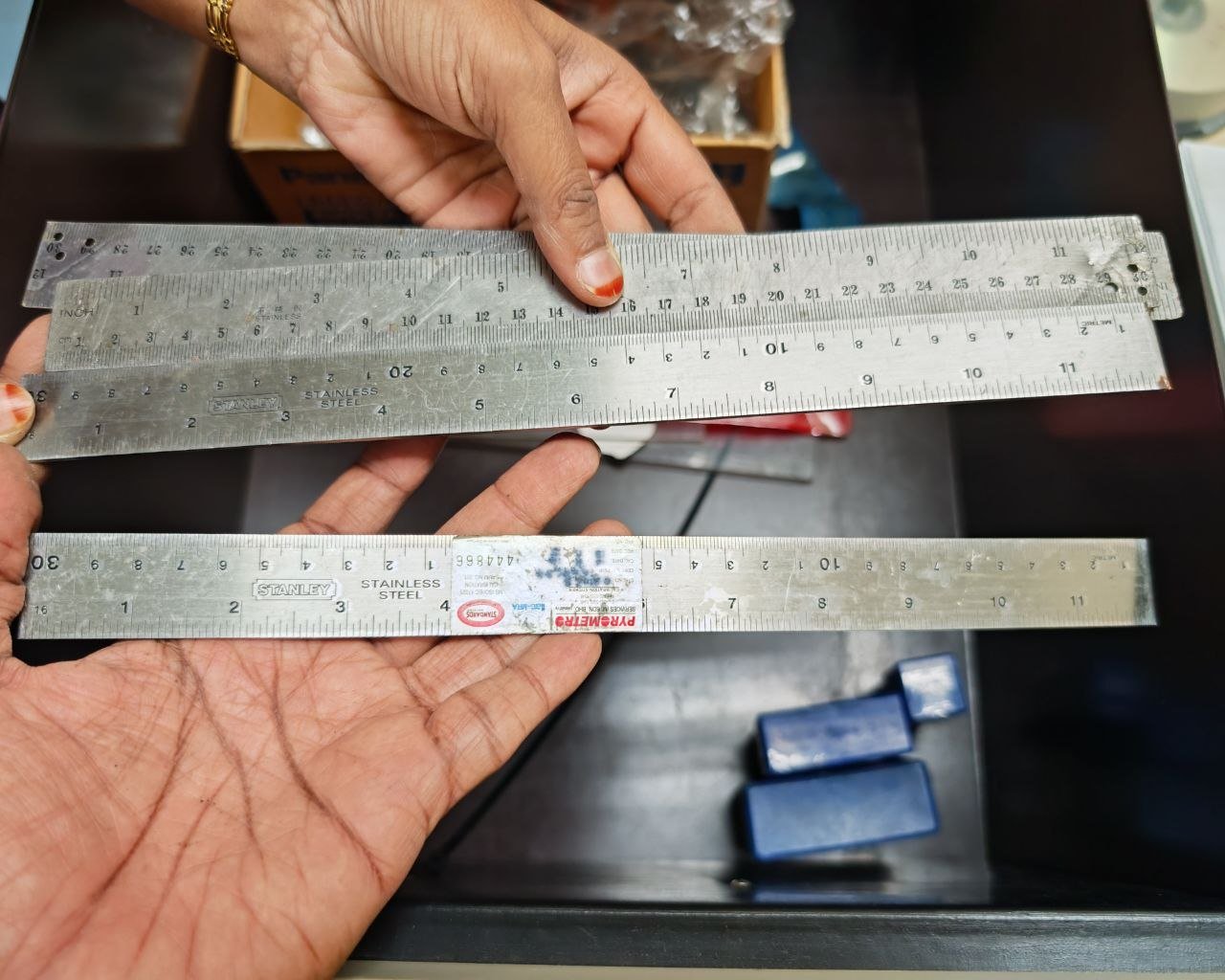Steel rules (calibrated), stainless - Stanley stainless steel rules ~300 mm/12 in (x2) and one longer ~600 mm/24 in - Image 2